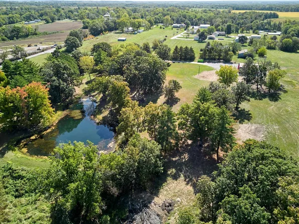 103 Colbert Ln, Silex, MO 63377