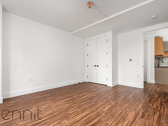 5th image of 26-30 4th St #805A