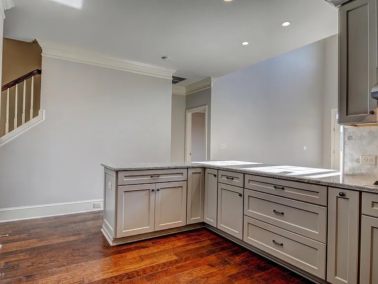 4302 Terrington Dr — Photo 15