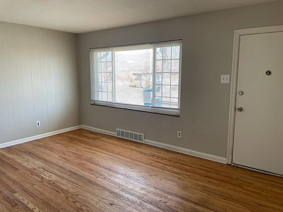 4th image of 1437 Sheridan Dr