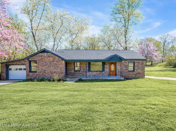 94 Brummitt St, Camp Hill, AL 36850