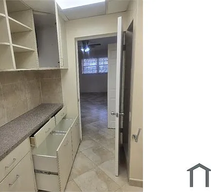3001 N 73rd Ter — Photo 15