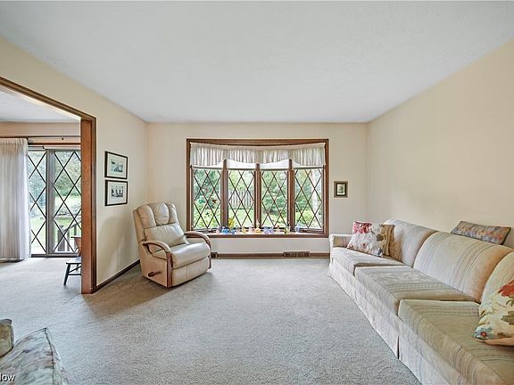 2nd image of 9260 Hidden Glen Dr