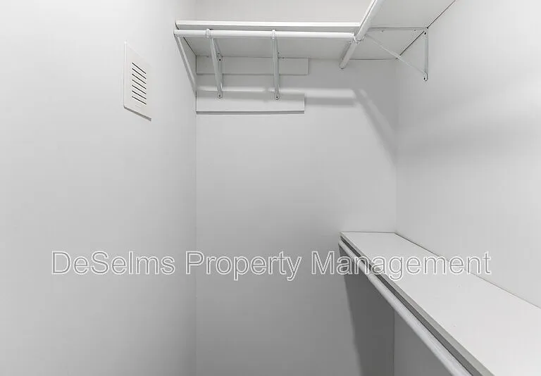 927 Chickasaw Ave — Photo 11