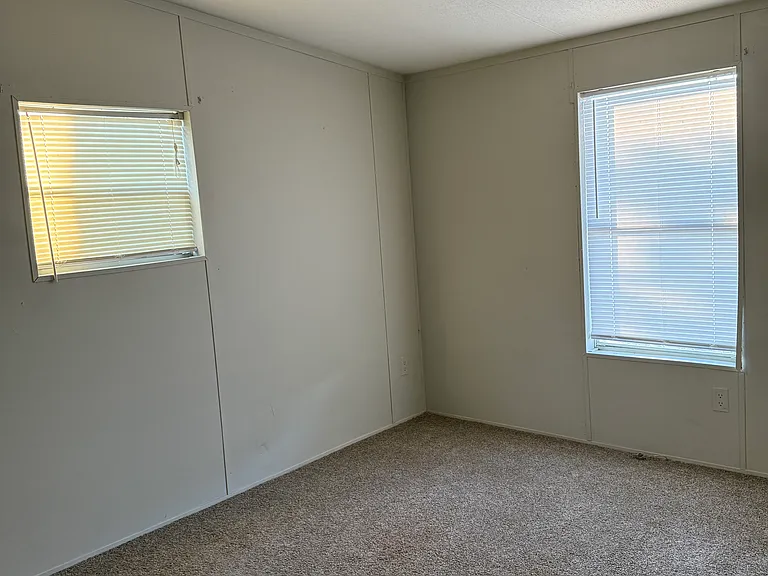 107 Bryant Rd — Photo 11
