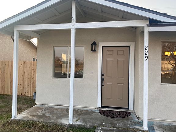 2nd image of 229 S Valencia Blvd