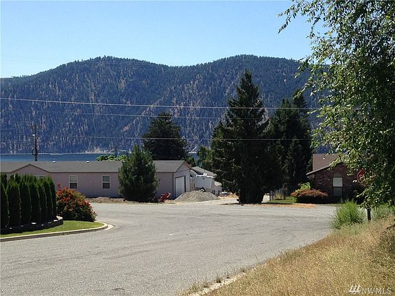 3rd image of 20 McLallen Ln