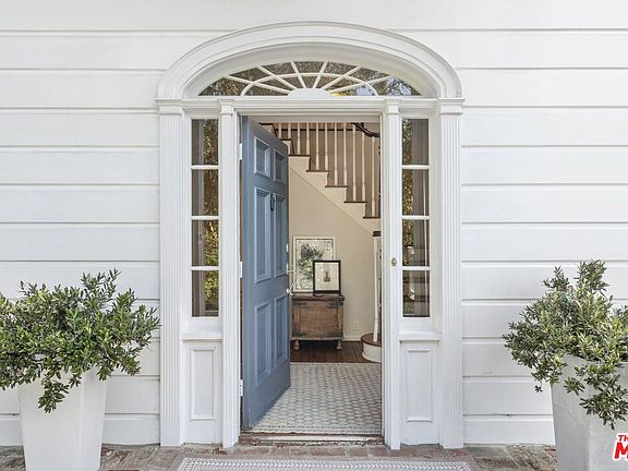 5th image of 1500 San Ysidro Dr