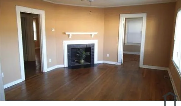2 bed, 900 sqft, $1,500 — Photo 4