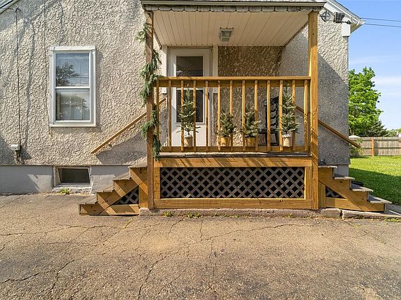 2nd image of 344 Birch St