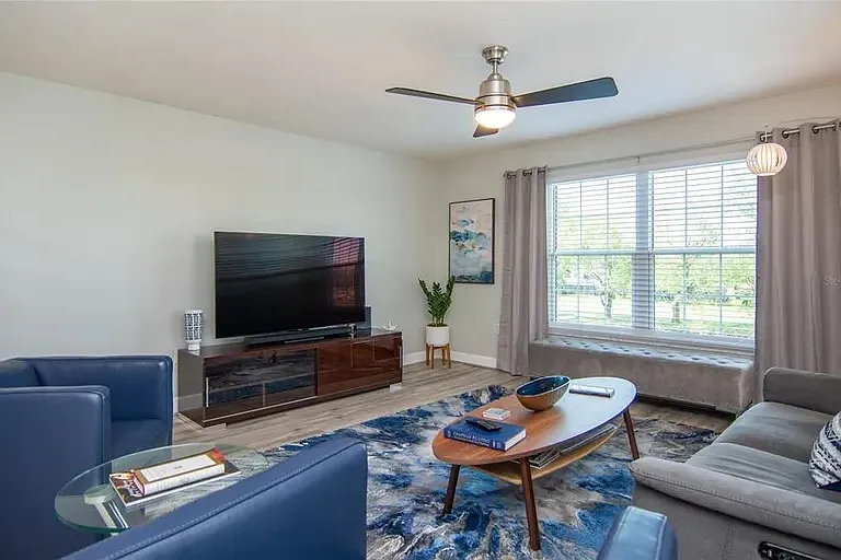 6100 Gulfport Blvd S #317 — Photo 11