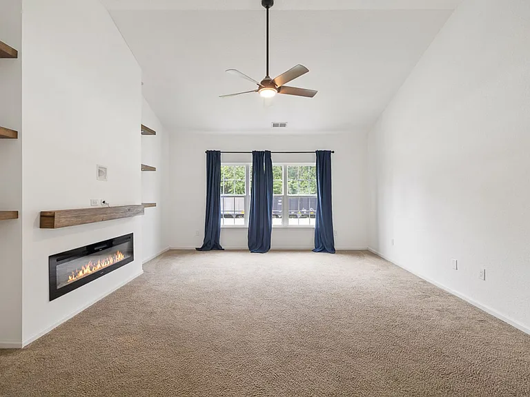 721 Tyler Way — Photo 23