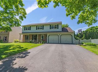 966 Bridle Path Rd, Allentown, PA 18103