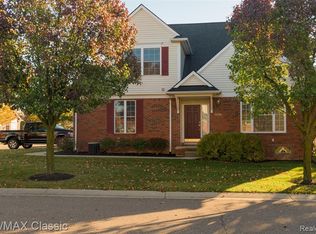 41786 Brownstone Dr #1, Novi, MI 48377
