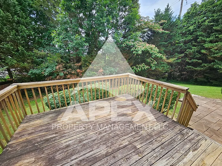 10808 Topview Ln — Photo 24