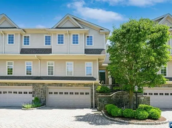 17 Kensington Ct, Tenafly, NJ 07670