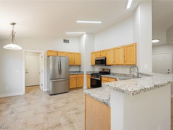 3rd image of 5657 Harbour Pointe Ave