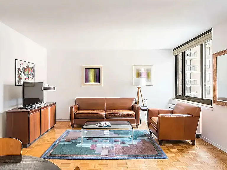 127 E 30th St #6E — Photo 1