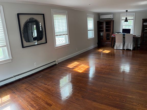 5th image of 121 Albemarle Rd