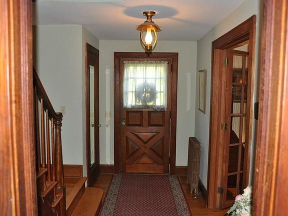 Reverse to Foyer