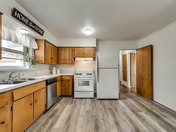 3rd image of 3333 Santa Teresa Ave