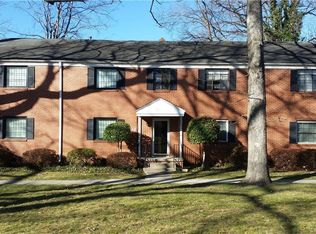 1310C Eaton Pl, High Point, NC 27262