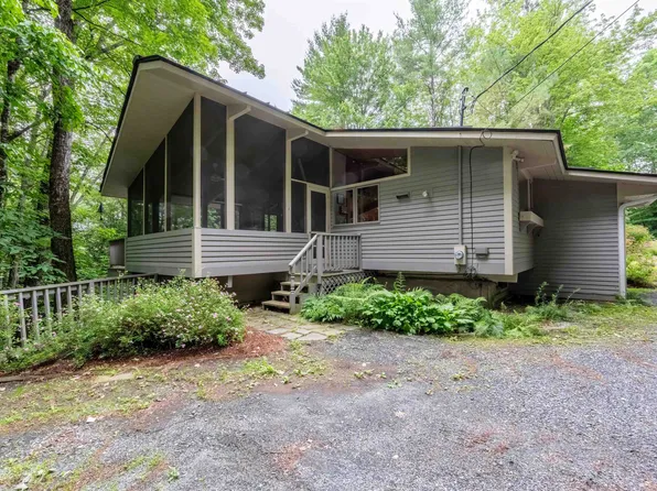 477 Morgan Road, Hartford, VT 05059