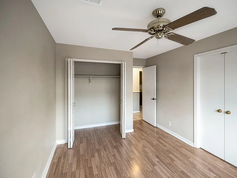 102 Picadilly Ln #203 — Photo 15