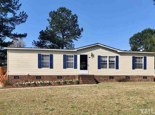 8216 Fieldcrest Ln, Fuquay Varina, NC 27526