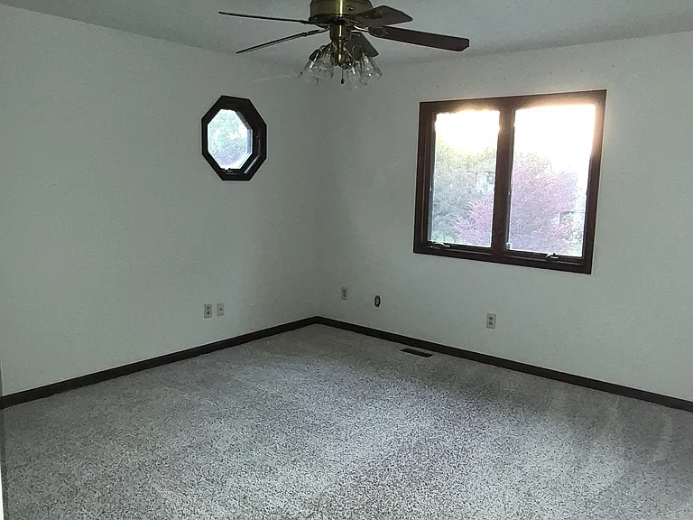 26755 Heatherford Dr — Photo 14
