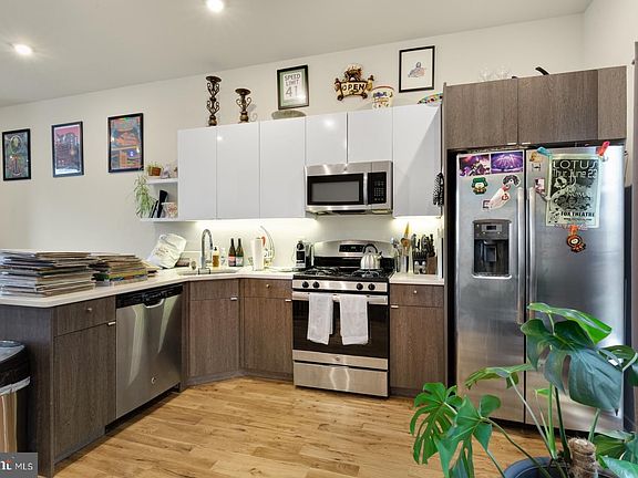 5th image of 1764 N Hope St #1A