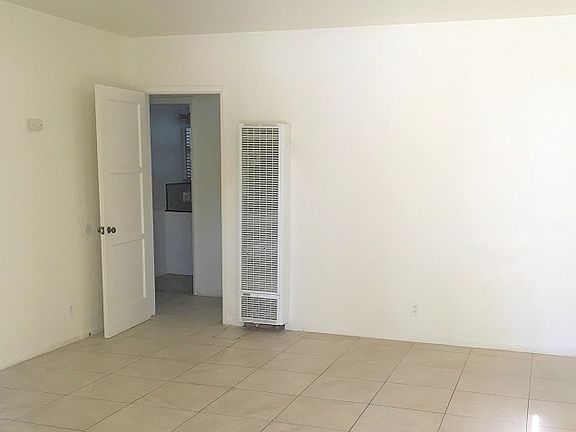 3rd image of 238 N Sunset Ave