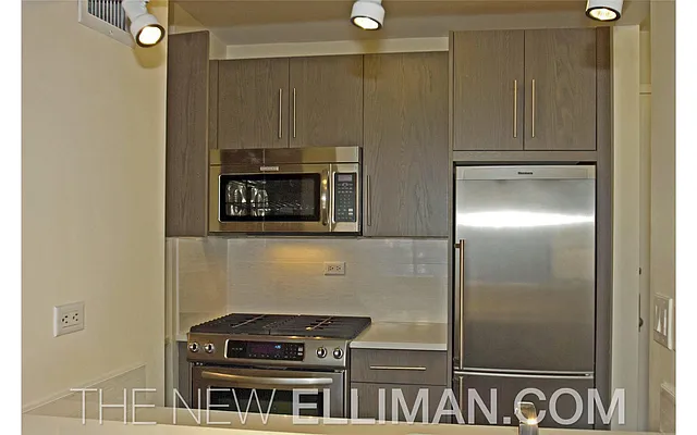 Rented by Douglas Elliman | media 38
