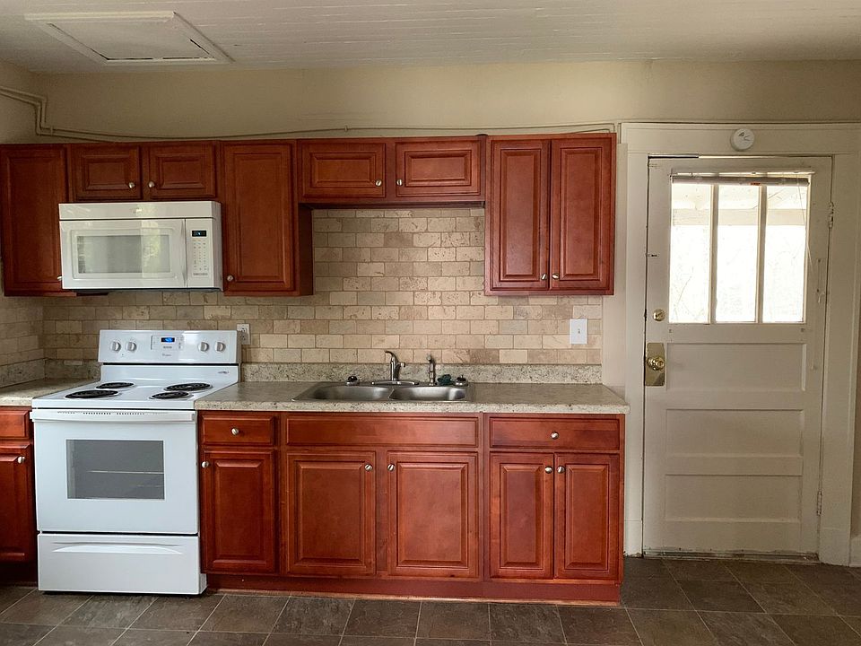 1st image of 421 Piedmont Rd APT B