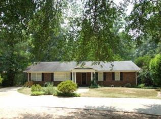 655 W Lake Dr, Athens, GA 30606