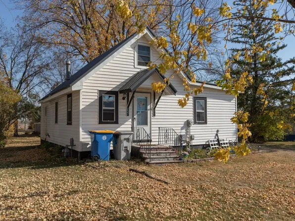 237 Mill Ave S, Blooming Prairie, MN 55917