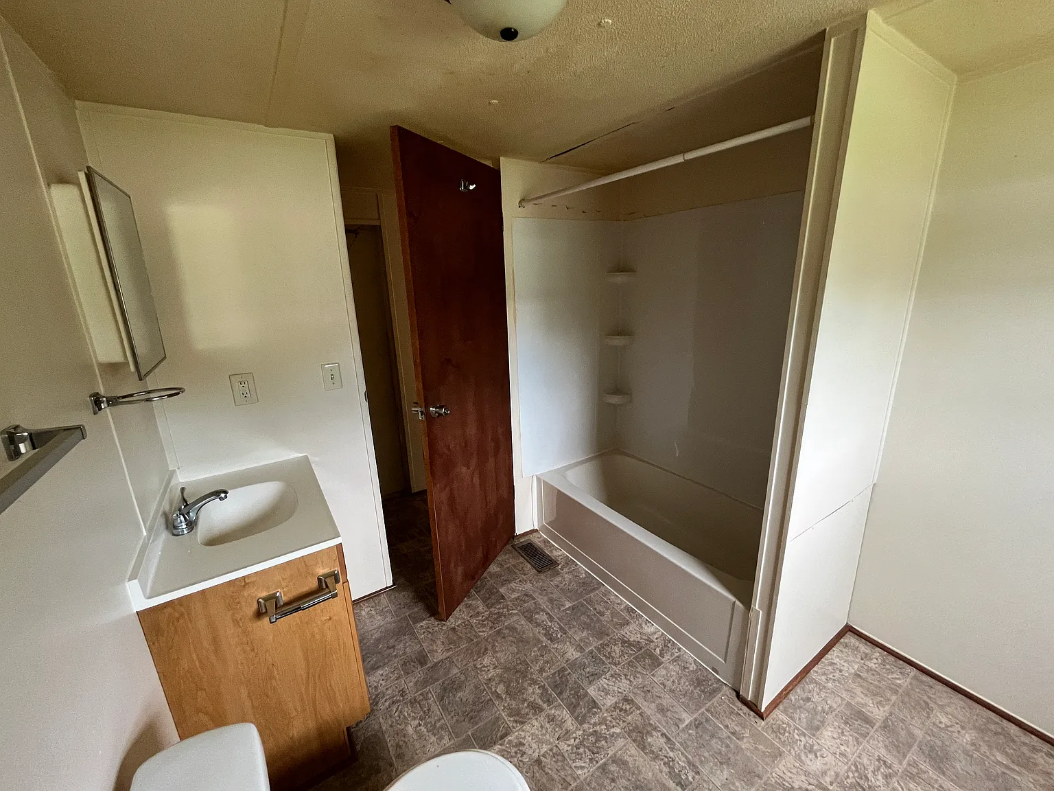 106 Jodoc Drive, Newport NC 28570 — Photo 3