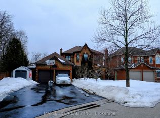 624 Amberwood Cres, Pickering, ON L1V3T9