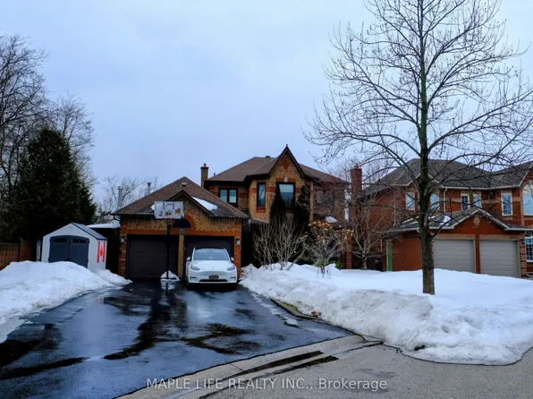 624 Amberwood Cres, Pickering, ON L1V 3T9