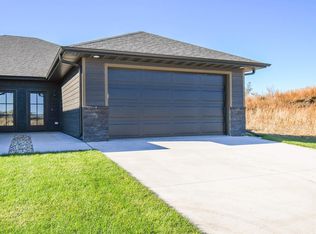 1407 Alinia Ave N, Tea, SD 57064