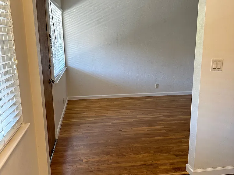 853 Blair Ave — Photo 10