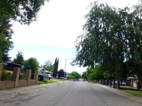 3rd image of 4104 Cornelia Way