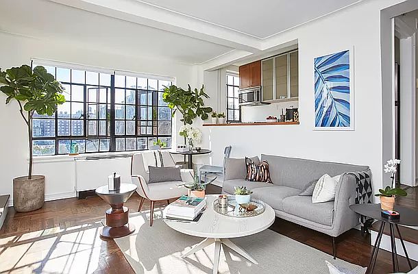 1st image of 35 W 90th St #11C