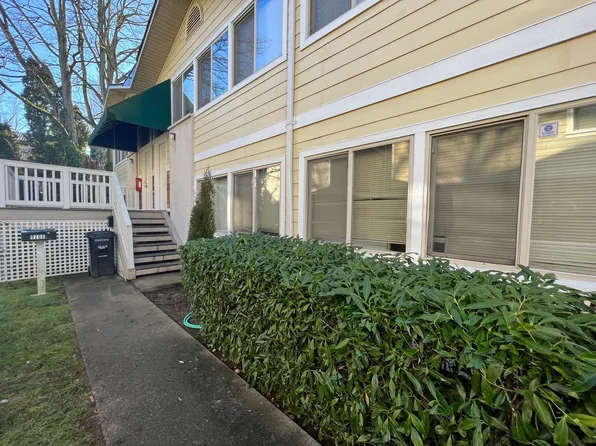 9210 Densmore Ave N #9210, Seattle, WA 98103