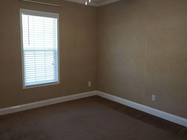 3876 Rowell Rd — Photo 14