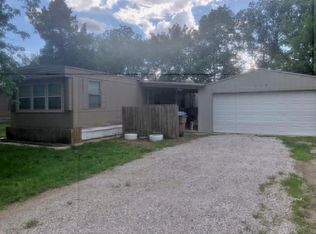 115 S Commercial Ave, Sedgwick, KS 67135