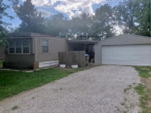 115 S Commercial Ave, Sedgwick, KS 67135