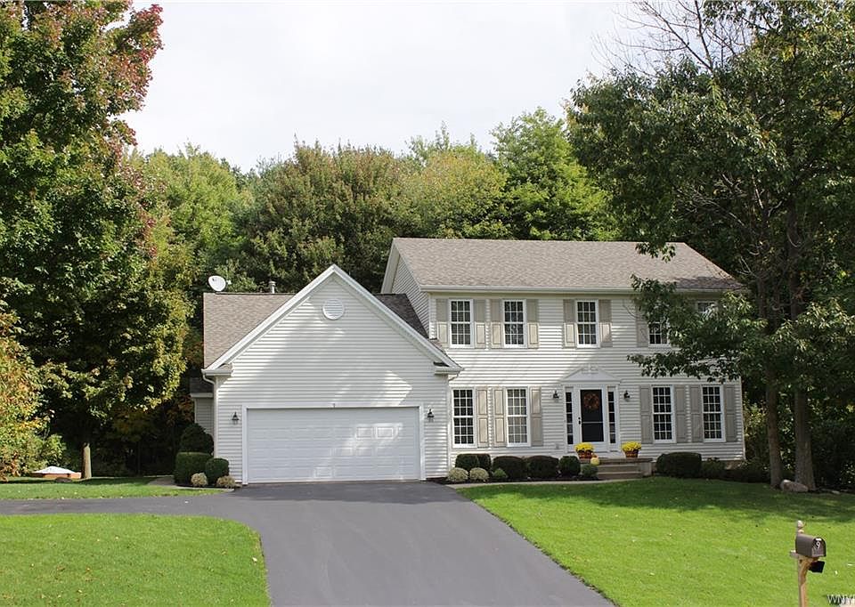 1st image of 9 Arrowood Ln