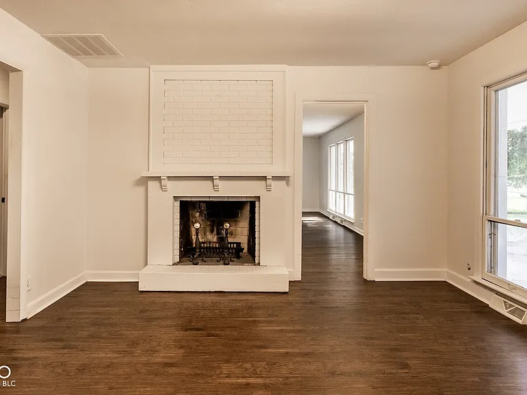 9514 Haverstick Rd — Photo 8