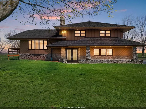 6165 Marys Rd, Luxemburg, WI 54217